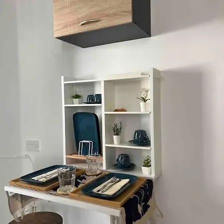 The Cube ~ Studio Maisonette